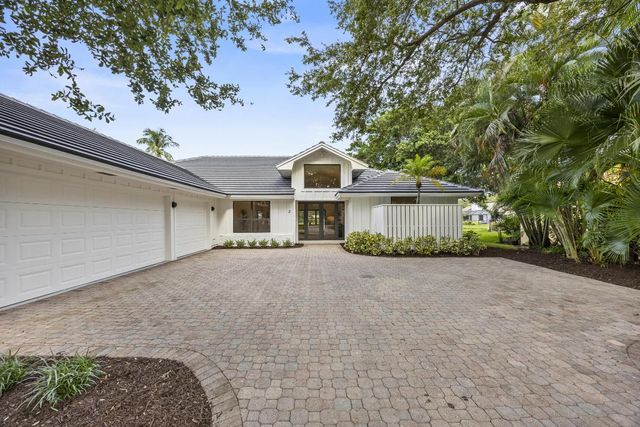 3 Aiden Court, Palm Beach Gardens, FL 33418