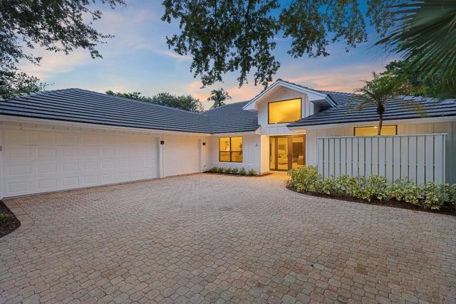 3 Aiden Court, Palm Beach Gardens, FL 33418
