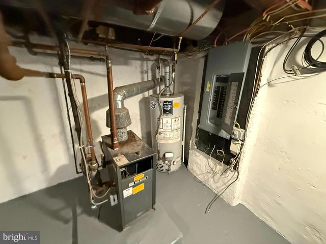 407 W WAVERLY RD, Glenside, PA 19038