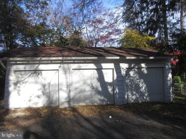 407 W WAVERLY RD, Glenside, PA 19038