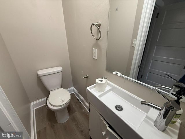 407 W WAVERLY RD, Glenside, PA 19038