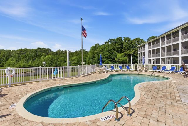 131 Greenside Villas Dr Unit B4, Little River, SC 29566