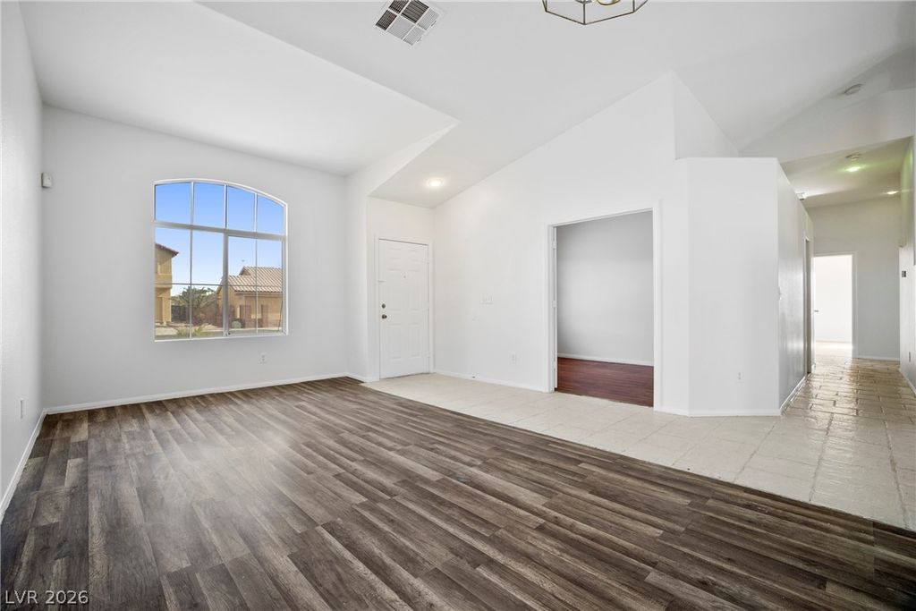 6525 Begonia Bay Avenue, Las Vegas, NV 89142 — photo 4
