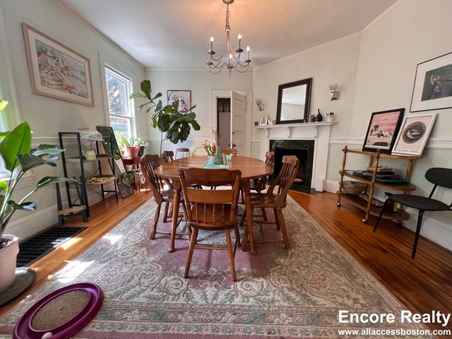 9 Kenwood St. 1, Brookline, MA 02446