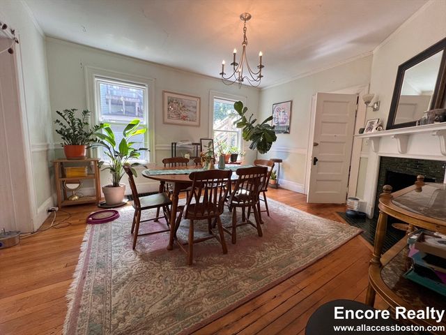 9 Kenwood St. 1, Brookline, MA 02446