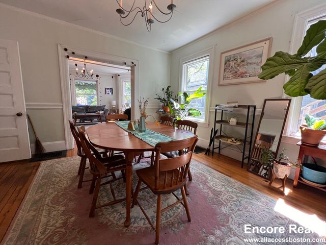 9 Kenwood St. 1, Brookline, MA 02446