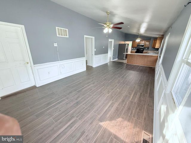 733 N LENOLA RD, Moorestown, NJ 08057