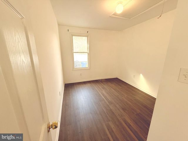 733 N LENOLA RD, Moorestown, NJ 08057