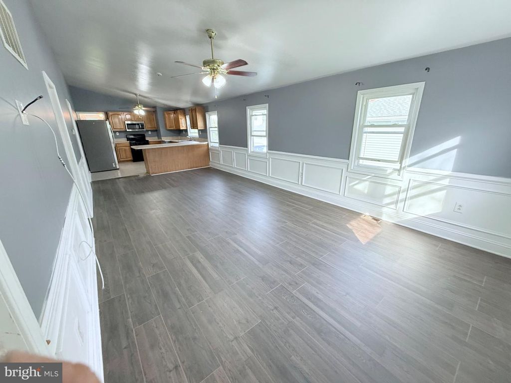 733 N LENOLA RD, Moorestown, NJ 08057