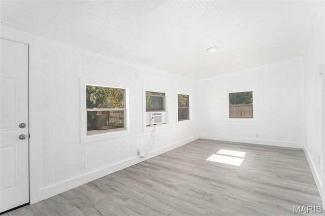 2109 S 3rd Street, Fayetteville, IL 62258