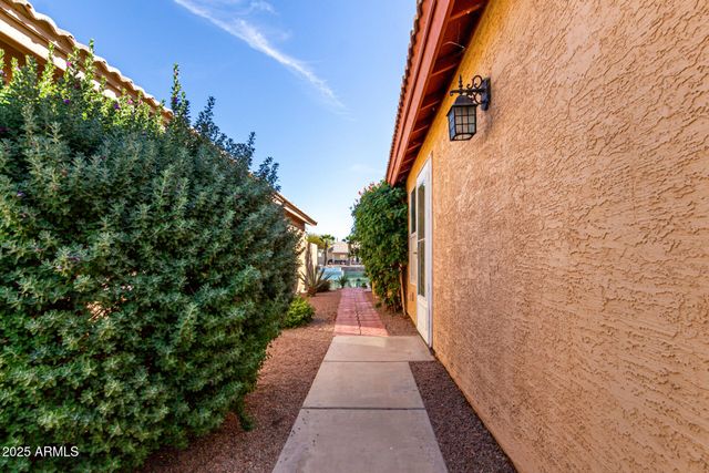 2130 N SWEETWATER Drive, Casa Grande, AZ 85122