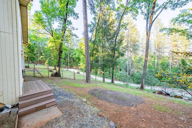5844 Cold Springs Dr, Foresthill, CA 95631