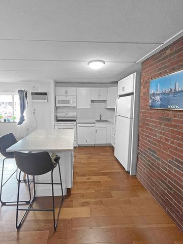 25 Homer 2-4, Cambridge, MA 02138