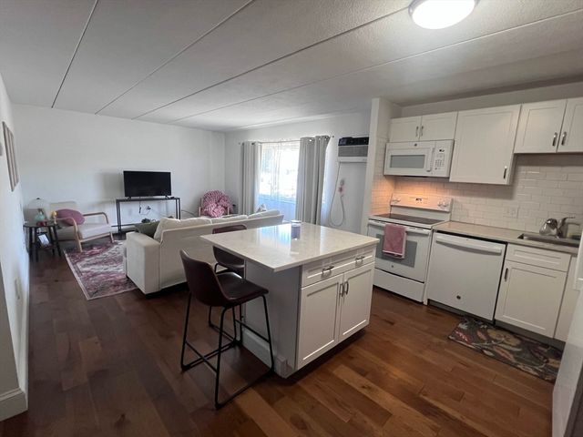 25 Homer 2-4, Cambridge, MA 02138