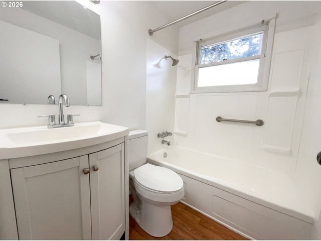 3100 Se 166TH Ave, Portland, OR 97236