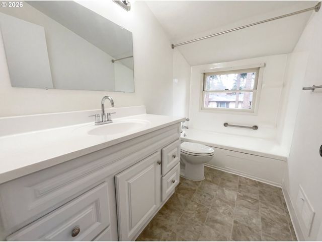 3100 Se 166TH Ave, Portland, OR 97236