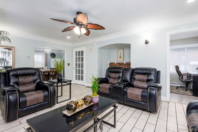 514 Beechwood Street, River Rouge, MI 48218