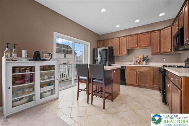 7719 Barrow Drive, Lower Macungie Twp, PA 18062