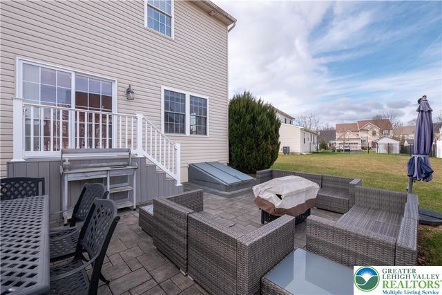 7719 Barrow Drive, Lower Macungie Twp, PA 18062