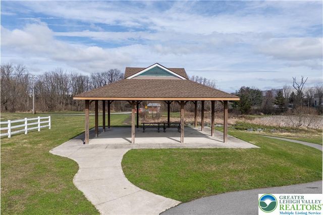 7719 Barrow Drive, Lower Macungie Twp, PA 18062