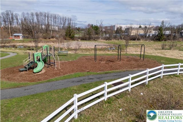 7719 Barrow Drive, Lower Macungie Twp, PA 18062