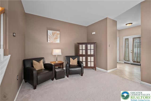 7719 Barrow Drive, Lower Macungie Twp, PA 18062