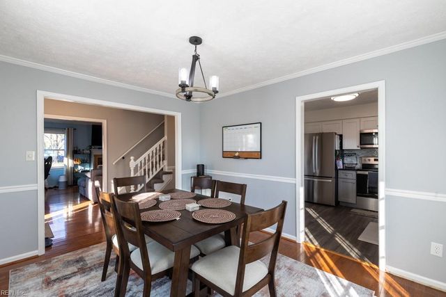 27 Dawn LN, Hampton, VA 23666