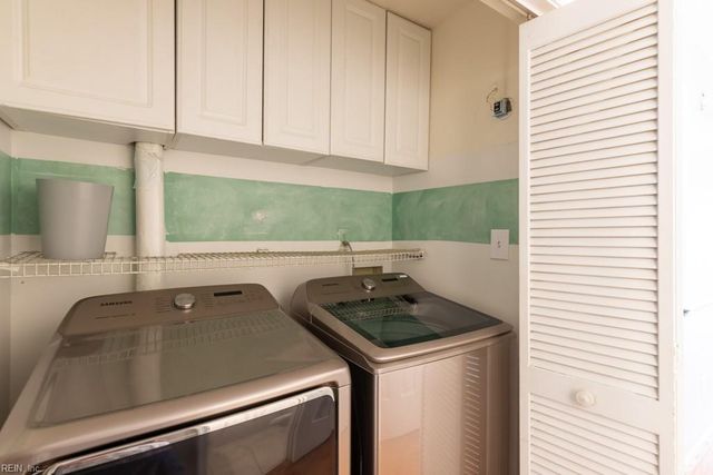 27 Dawn LN, Hampton, VA 23666