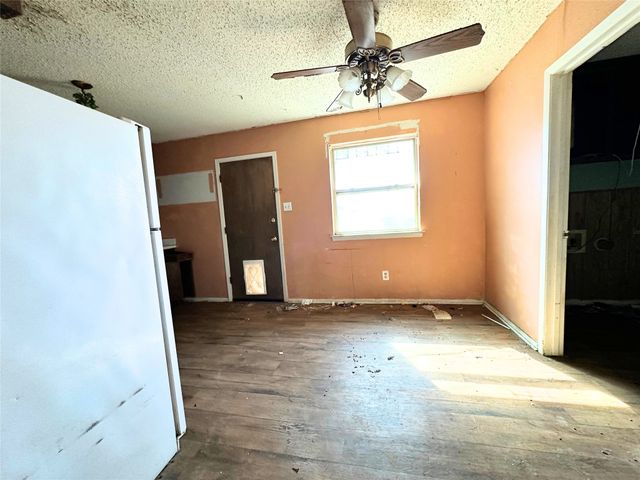 203 W 5th Street, Kennedale, TX 76060