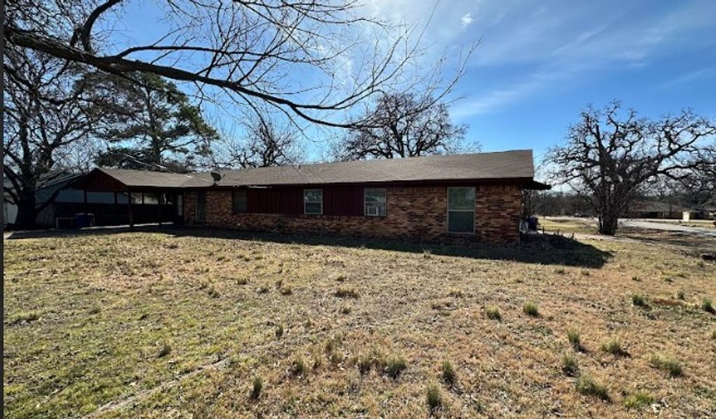 203 W 5th Street, Kennedale, TX 76060