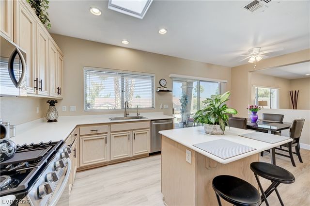 2570 Terrytown Avenue, Henderson, NV 89052