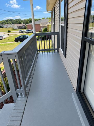 226 Cranklen Cir, Clarksville, TN 37042