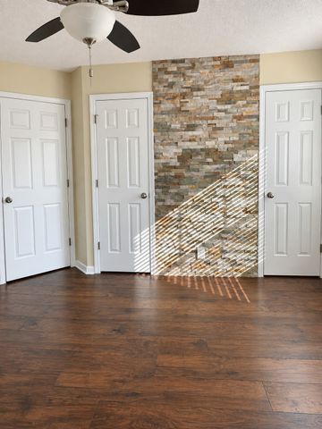 226 Cranklen Cir, Clarksville, TN 37042
