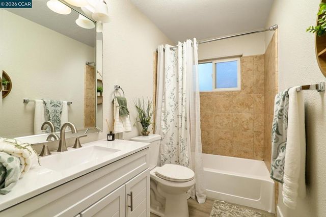 48 W Leland Rd, Pittsburg, CA 94565
