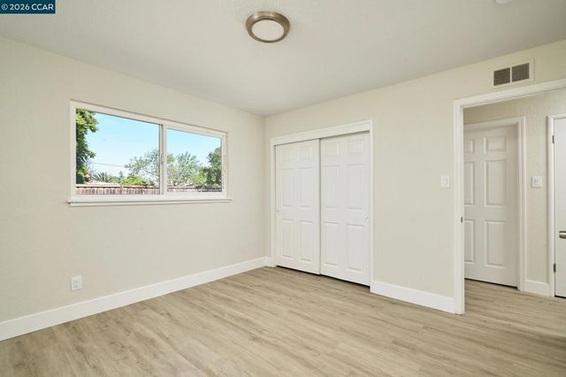 48 W Leland Rd, Pittsburg, CA 94565
