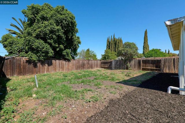 48 W Leland Rd, Pittsburg, CA 94565