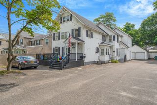 37 Park Avenue 3, Amityville, NY 11701