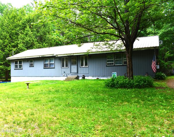 22 Sande Lane, Corinth, NY 12822
