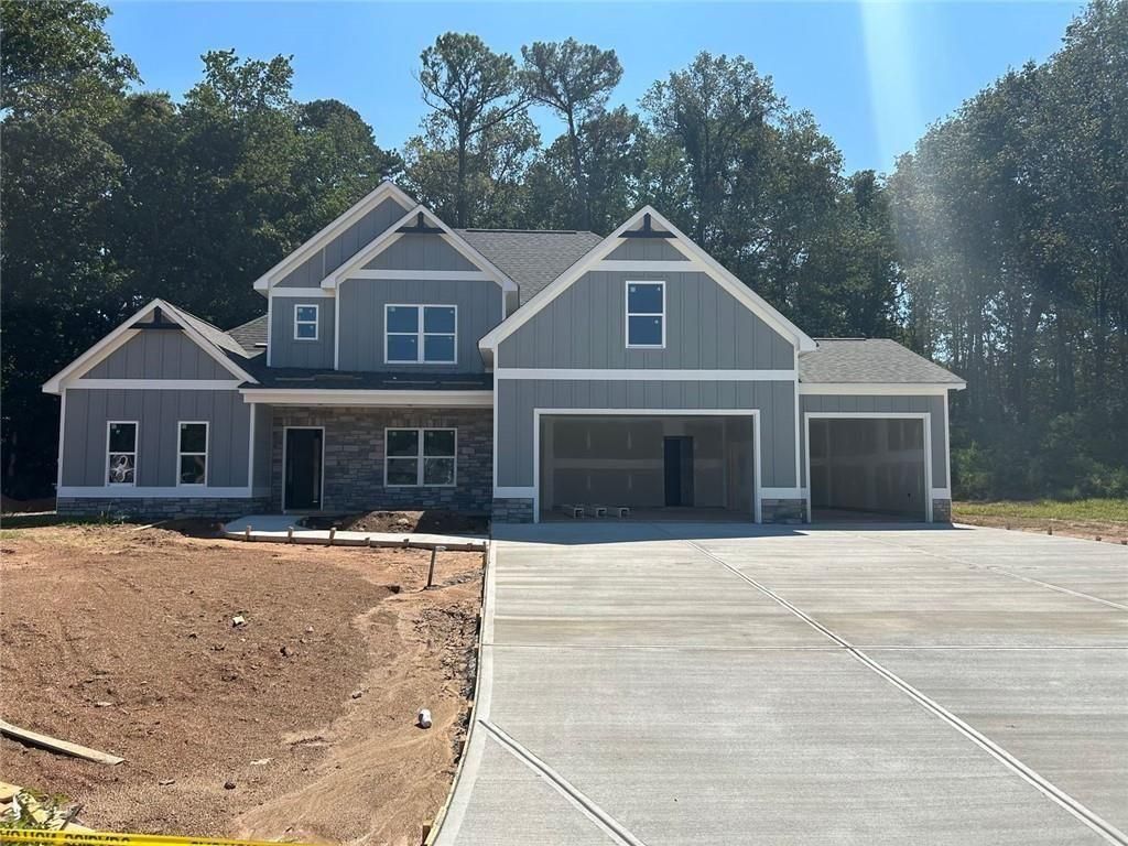 102 Barnwood Pointe Drive, Dallas, GA 30132