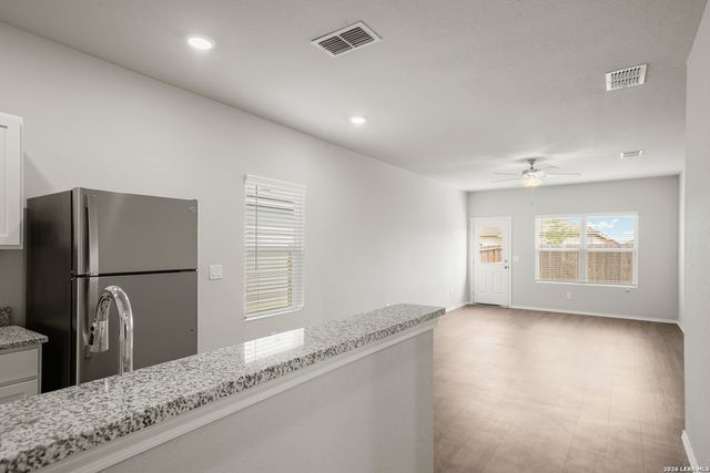 3238 Farm Oak, San Antonio, TX 78223