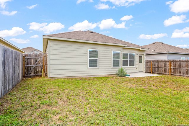 3238 Farm Oak, San Antonio, TX 78223
