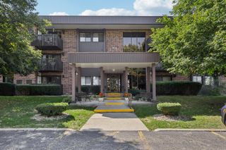 1424 Woodbridge Road 1H, Joliet, IL 60436