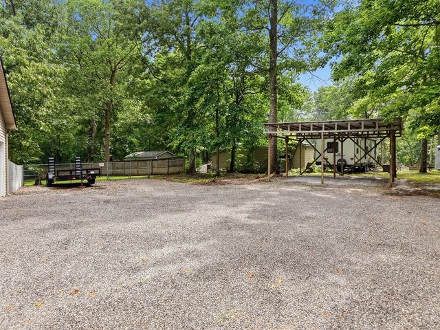 3291 Cumberland Lakes Dr, Monterey, TN 38574