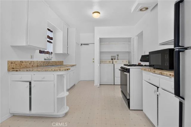 19134 Welby, Reseda, CA 91335
