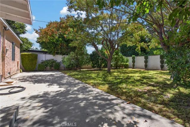19134 Welby, Reseda, CA 91335