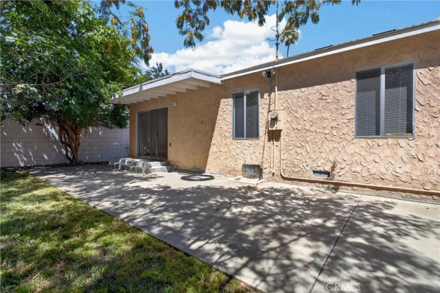 19134 Welby, Reseda, CA 91335