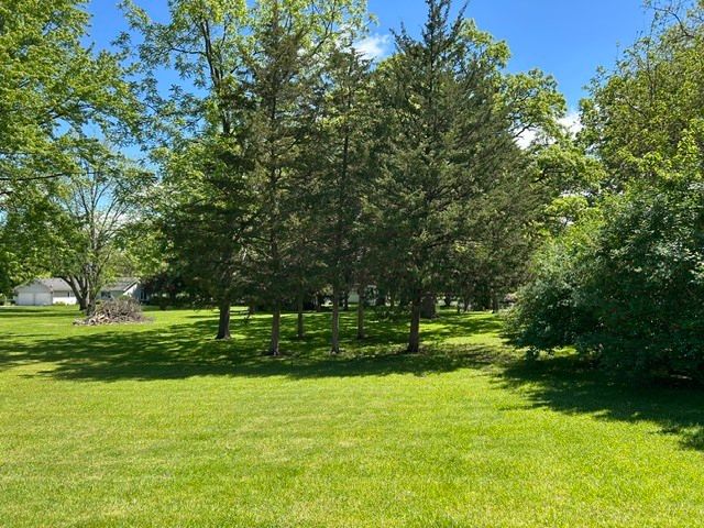 33709 S West River Road, Wilmington, IL 60481