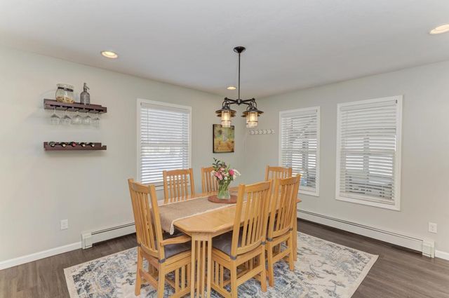 33709 S West River Road, Wilmington, IL 60481