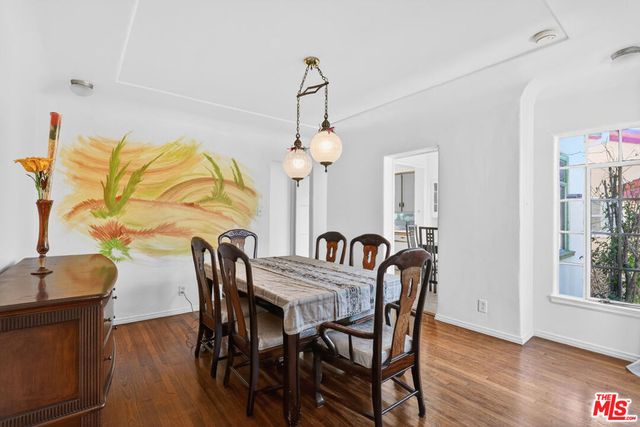 1544 S Point View Street, Los Angeles, CA 90035