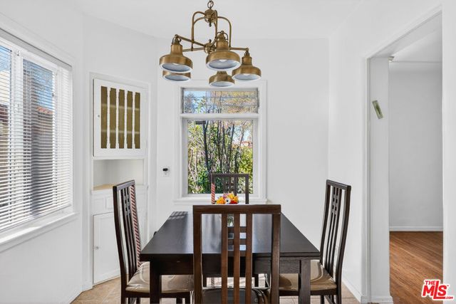 1544 S Point View Street, Los Angeles, CA 90035